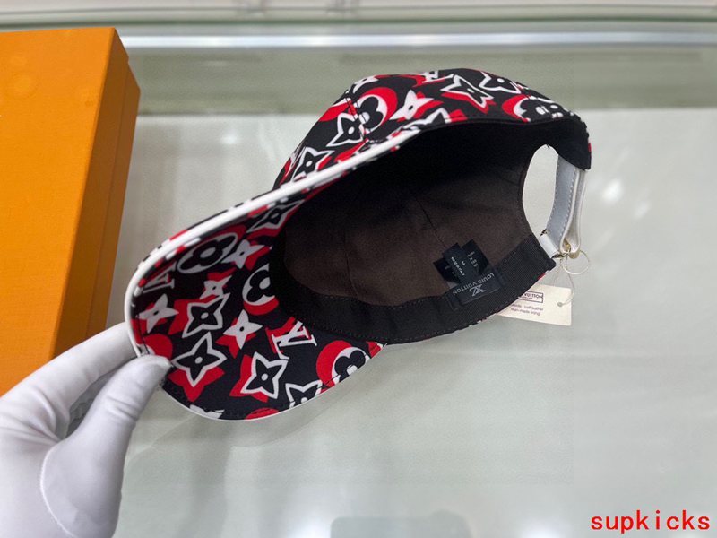 Louis Vuitton Luxury Cap