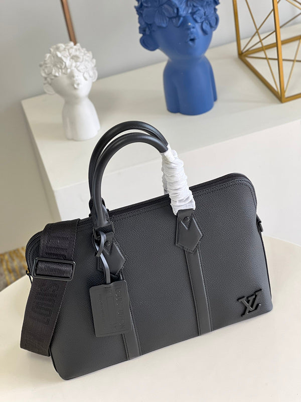 I W Fashion Lu-Vi bags - 17259