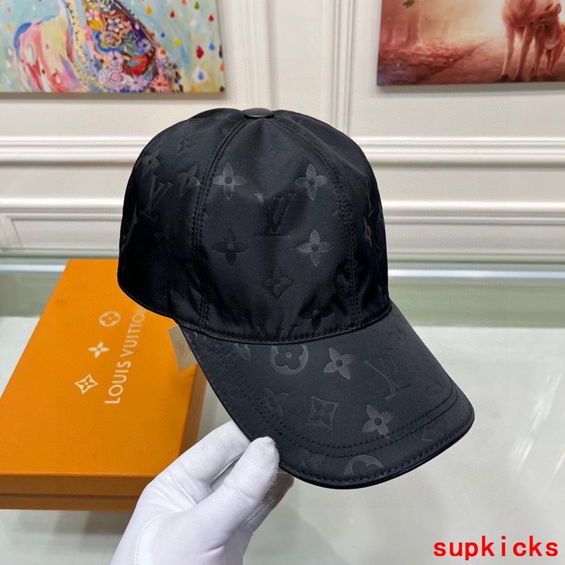 Louis Vuitton Luxury Cap