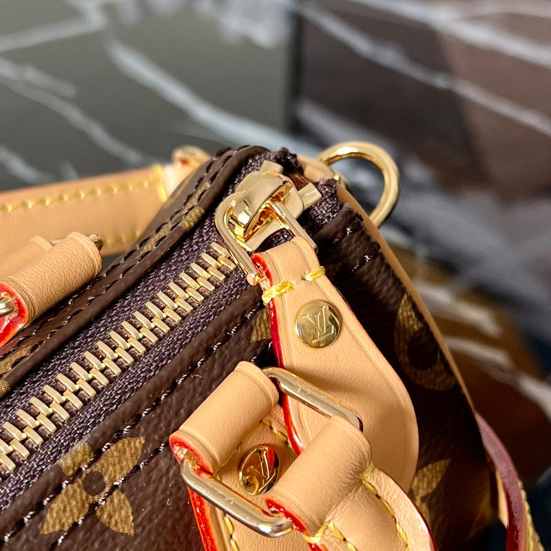 I W Fashion Lu-Vi bags - 17024