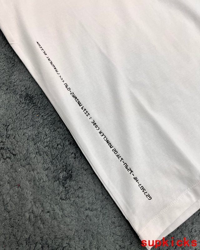 Moncler Luxury Cloth