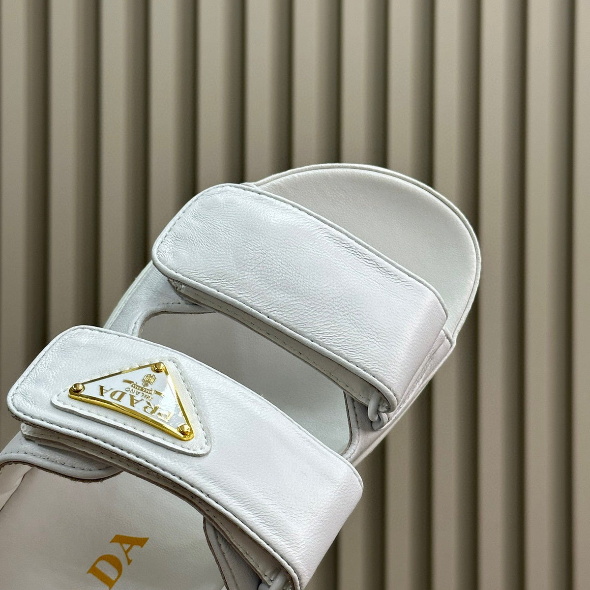 PD NAPPA LEATHER SLIDES