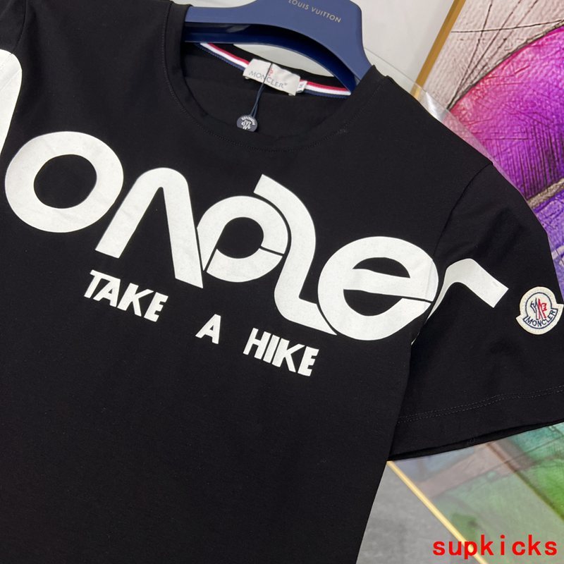 Moncler Luxury Cloth