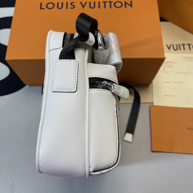 I W Fashion Lu-Vi bags - 10452