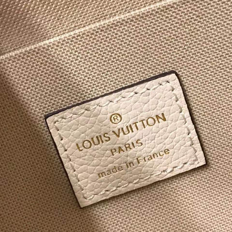 I W Fashion Lu-Vi bags - 17608