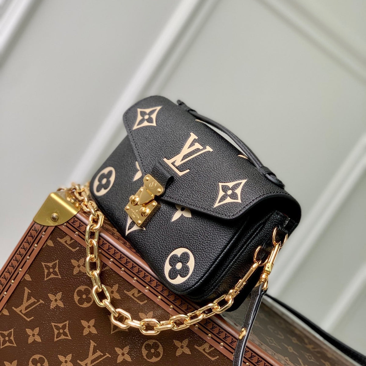 LOU POCHETTE METIS EAST WEST BAG