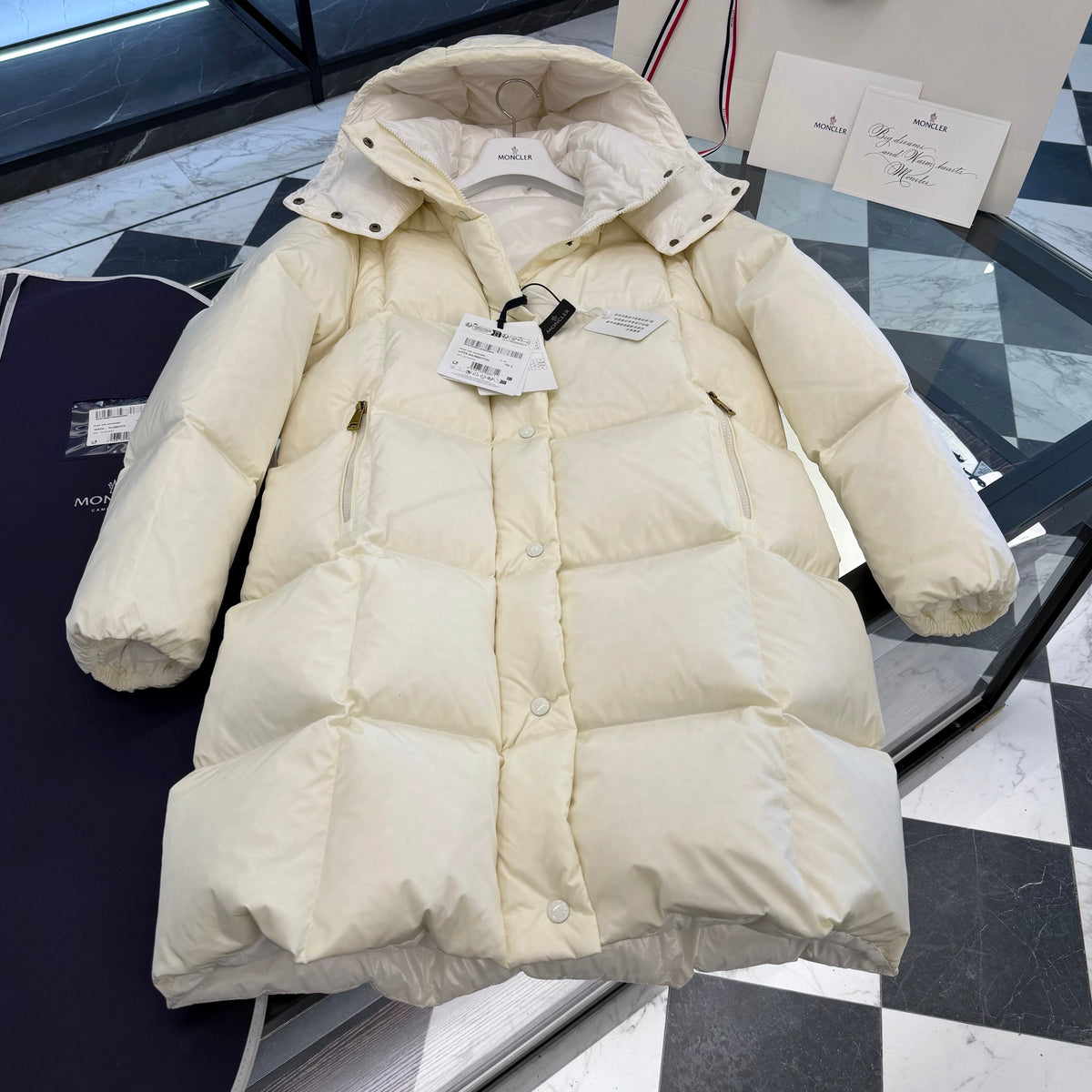 MONC LITTE COAT