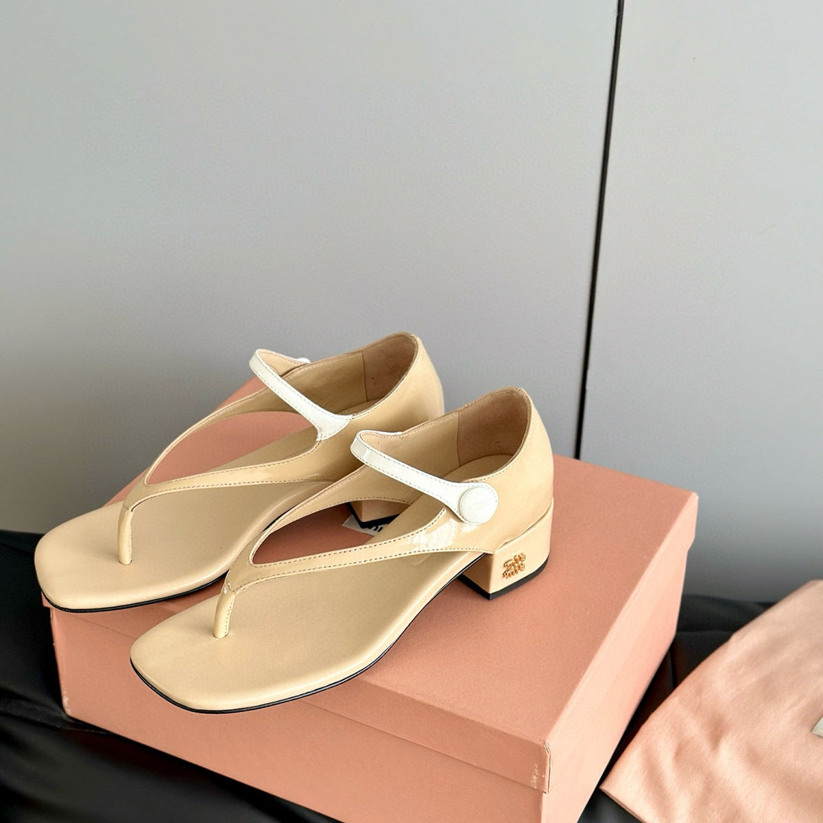 MIU M THONG SANDALS
