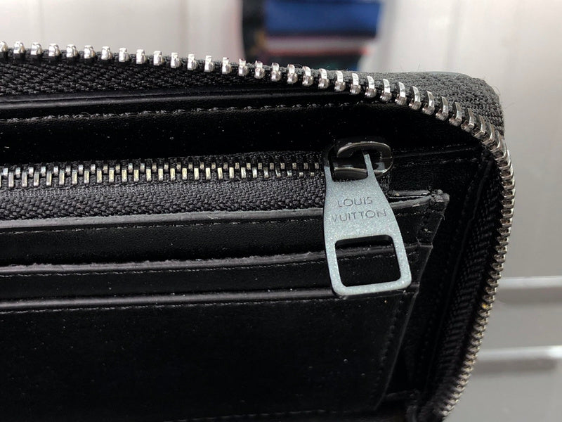 I W Fashion Lu-Vi bags - 17398