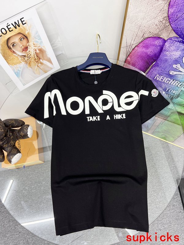 Moncler Luxury Cloth