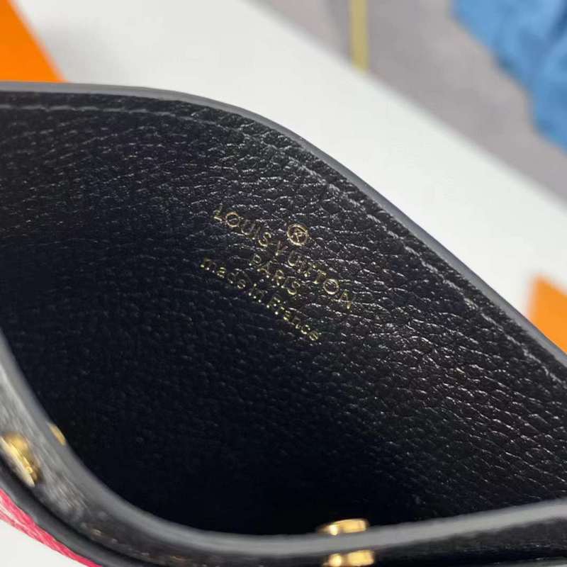 LOV2 Bags - Luxurious Bags  606