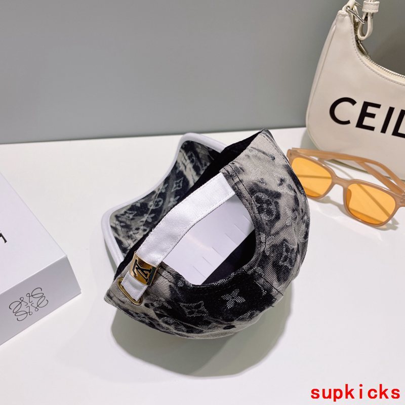 Louis Vuitton Luxury Cap