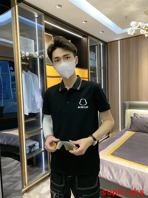 Moncler Luxury Cloth
