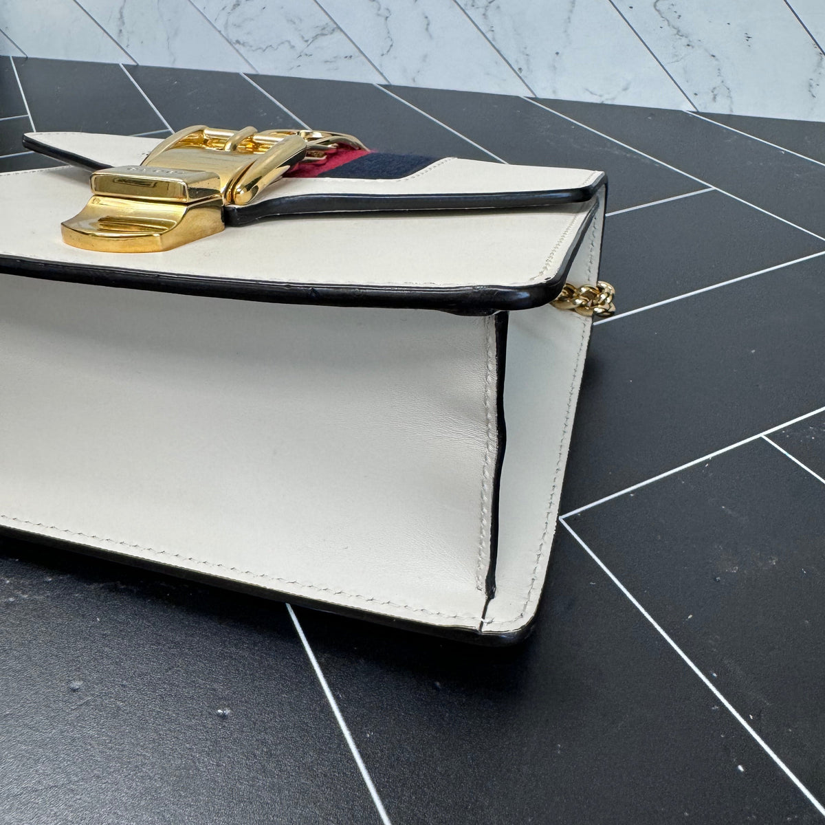 LIKE NEW Gucci White Sylvie Leather Chain Crossbody Bag