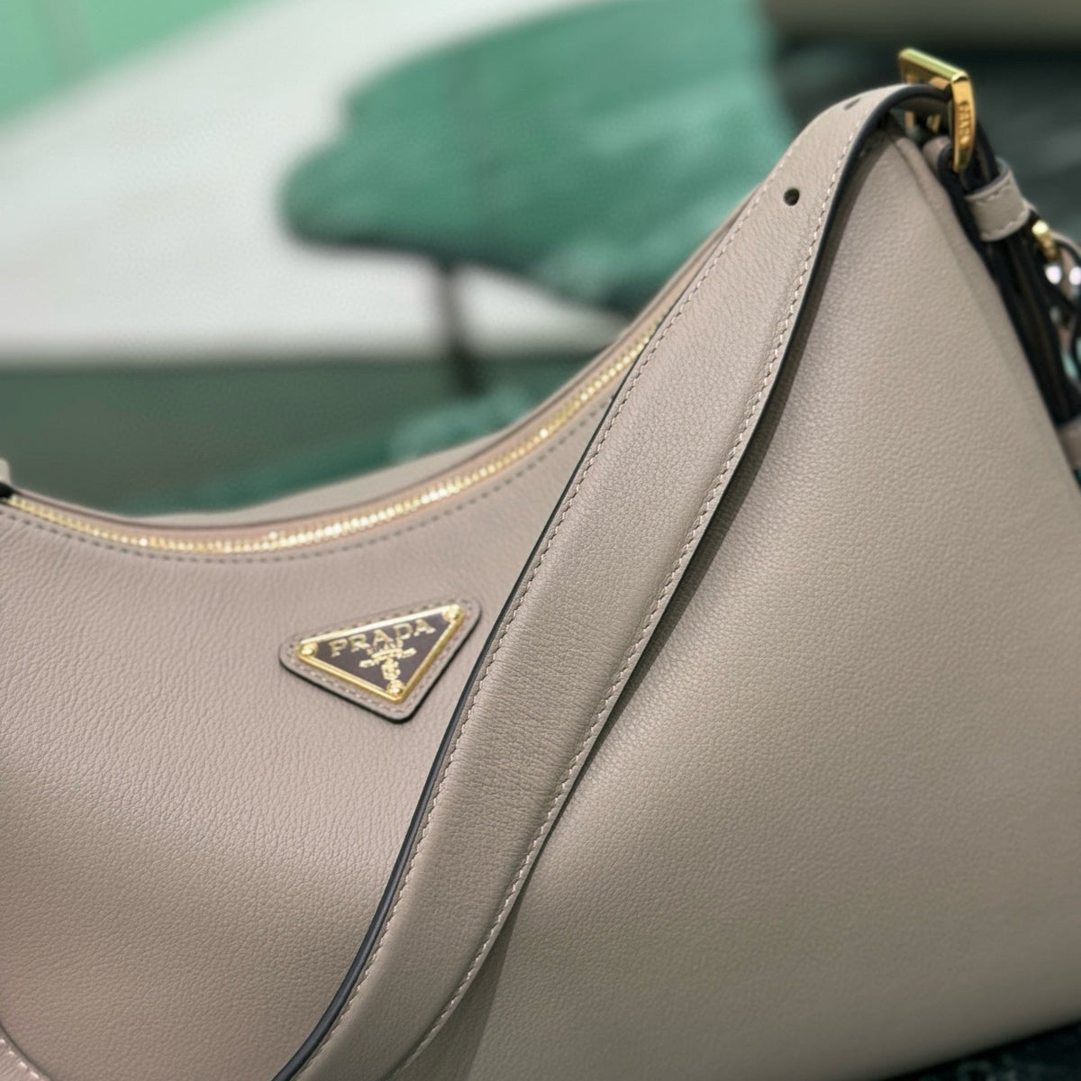 PD AIMEE LARGE SHOULDER BAG
