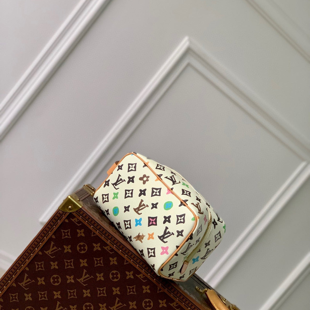 LOU LOCKER DOPP KIT