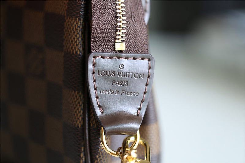 I W Fashion Lu-Vi bags - 9377