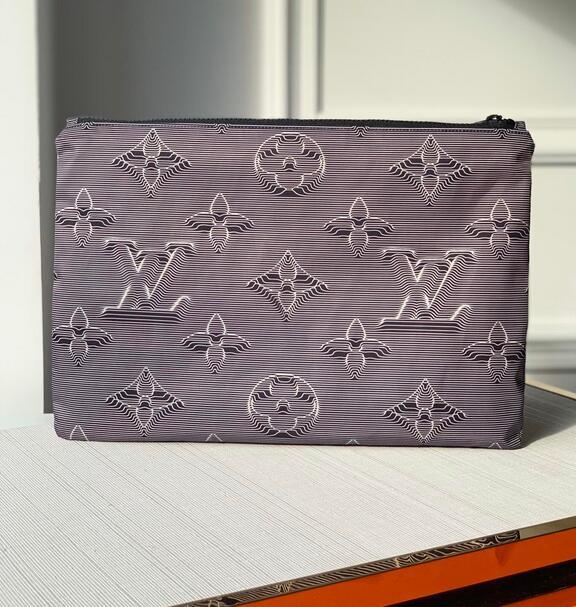 Chloe’s Picks - LOV Bags - 3073