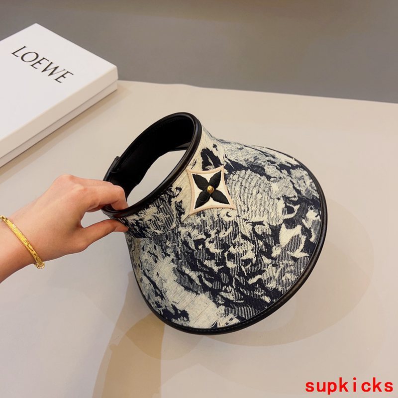 Louis Vuitton Luxury Cap