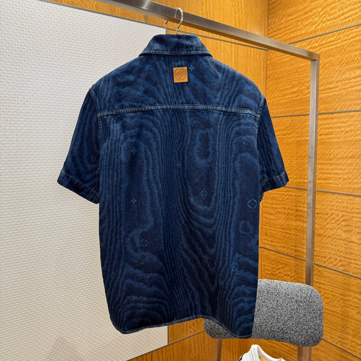 LOU SHIRT
