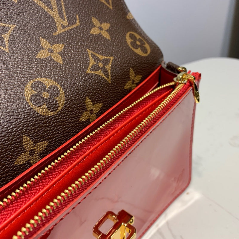 I W Fashion Lu-Vi bags - 9139