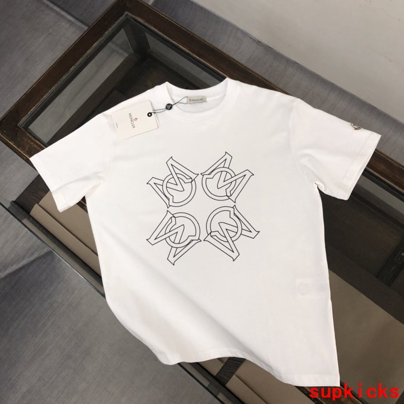 Moncler Luxury Cloth