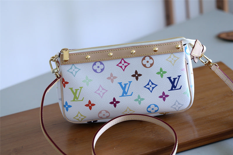 I W Fashion Lu-Vi bags - 9055