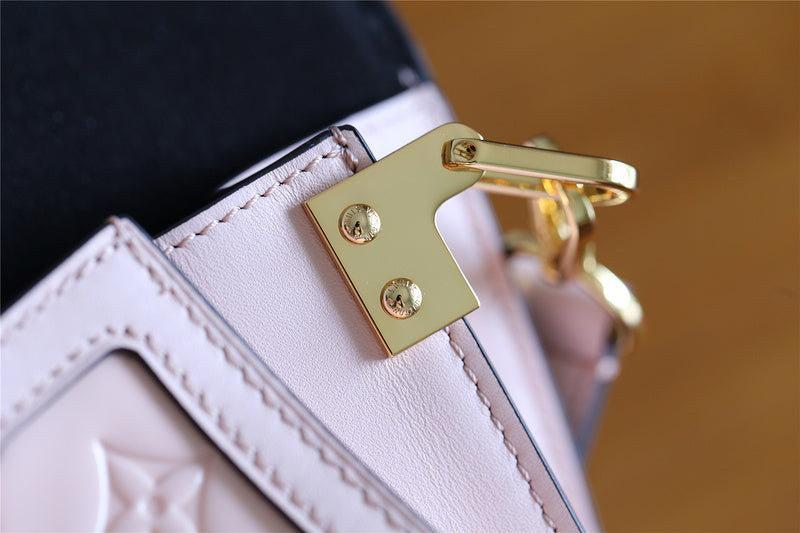 I W Fashion Lu-Vi bags - 8124