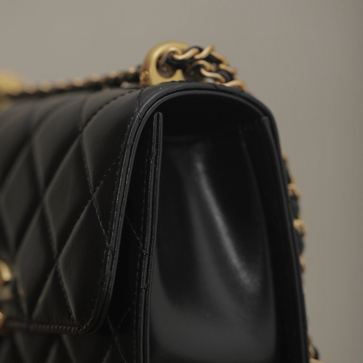 CC CLASSIC FLAP MONTEBELLO BAG