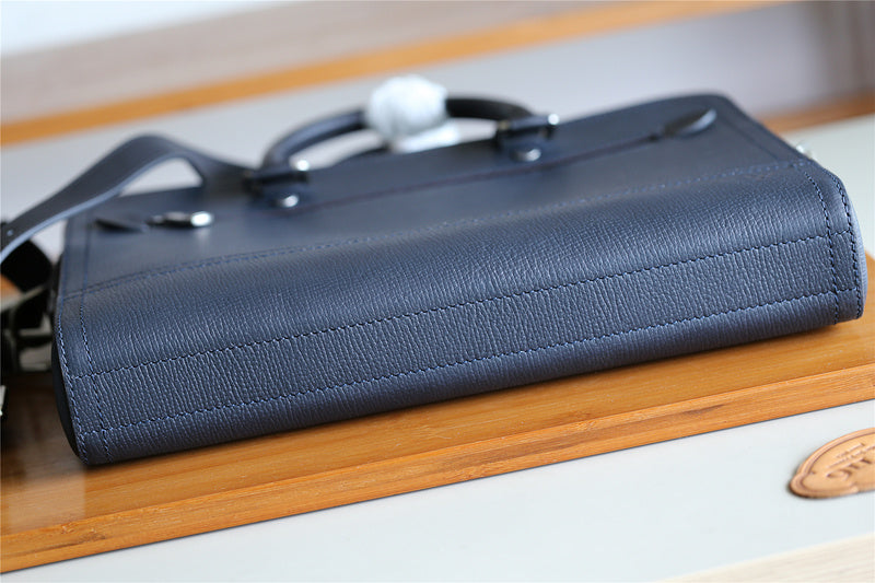 I W Fashion Lu-Vi bags - 9870
