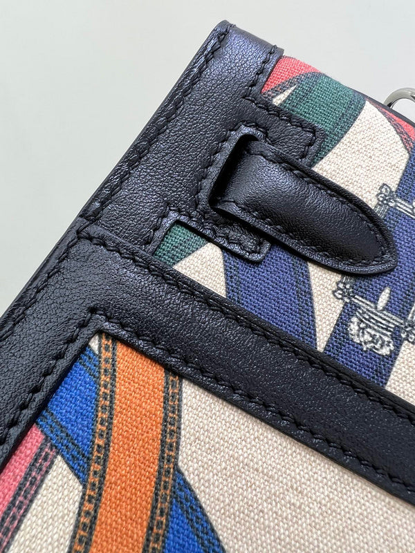 PHA - HMS Bags - 1725