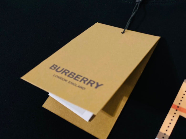 Burberry T-Shirts - 256
