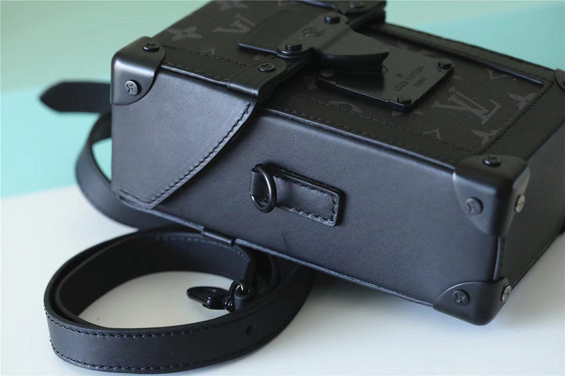 I W Fashion Lu-Vi bags - 9961
