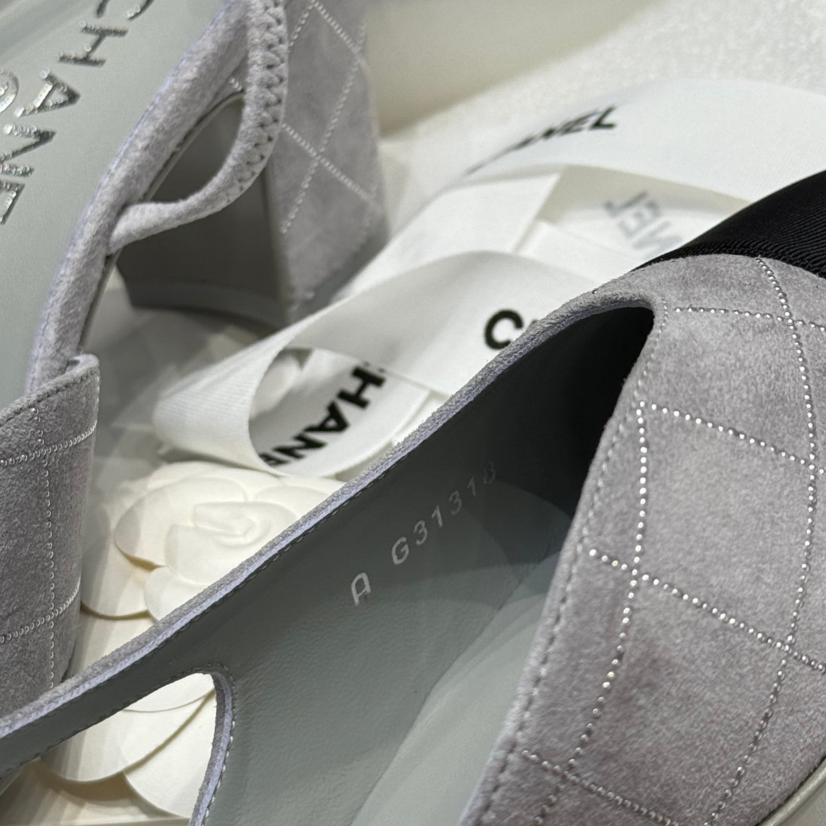 CC SLINGBACK PUMPS