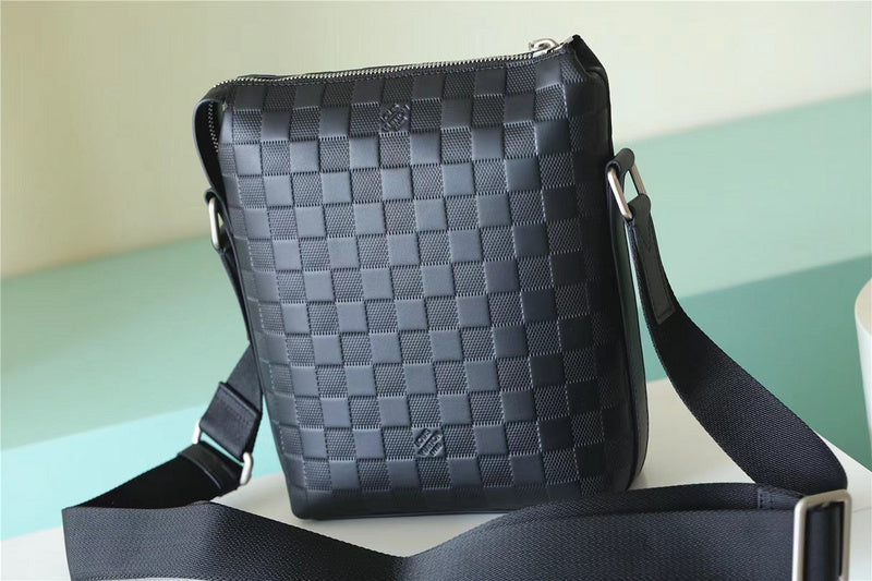 I W Fashion Lu-Vi bags - 10319