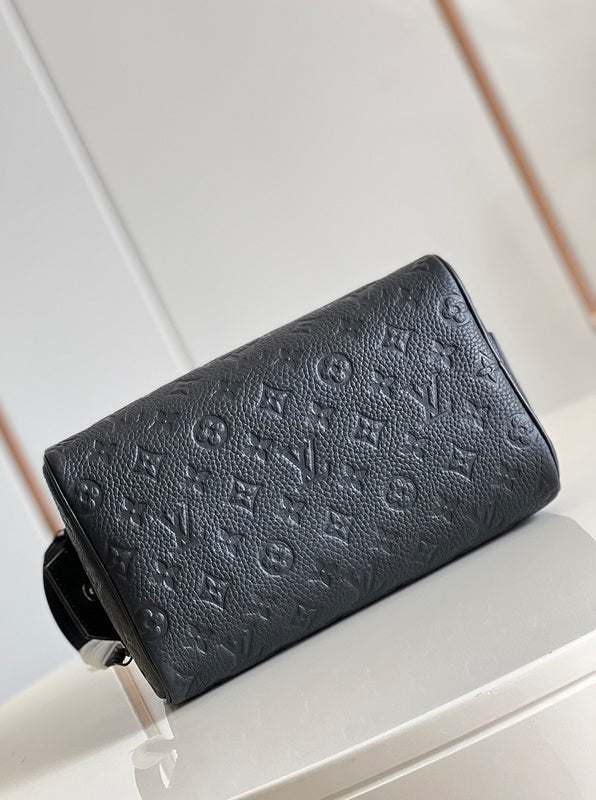 I W Fashion Lu-Vi bags - 17029