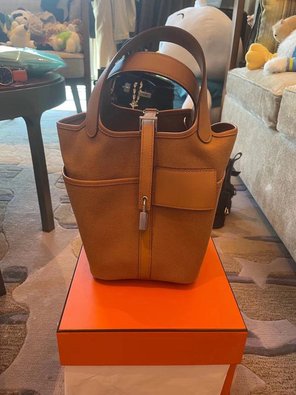 PHA - HMS Bags - 1439