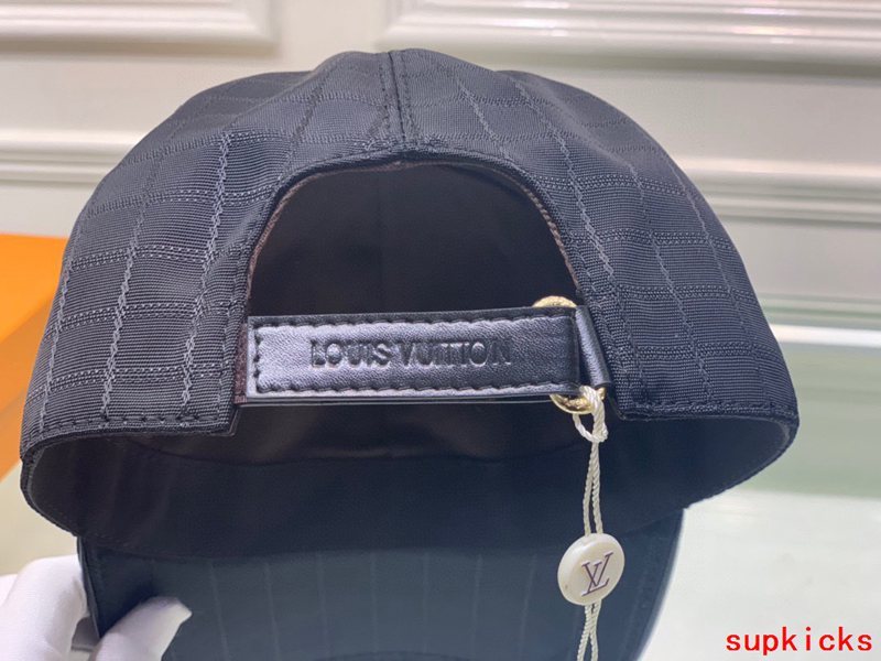 Louis Vuitton Luxury Cap