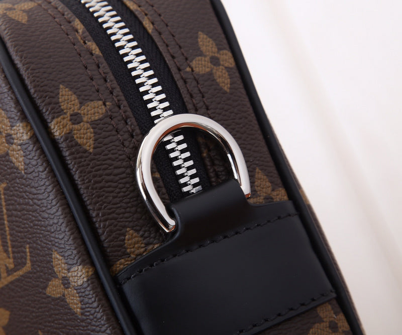 I W Fashion Lu-Vi bags - 17695