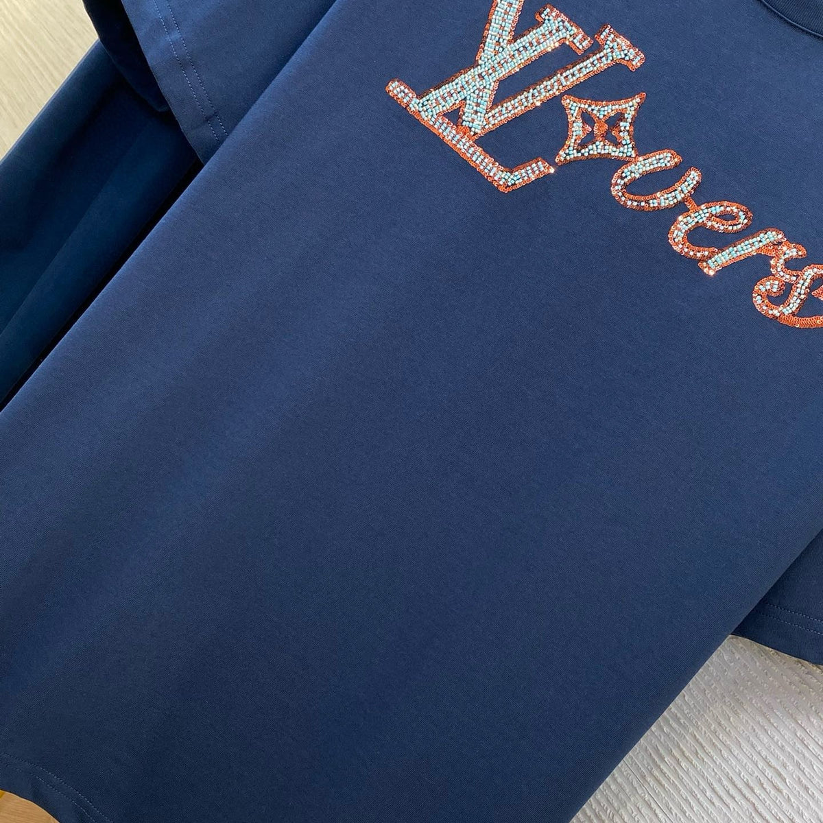 LOU T-SHIRT