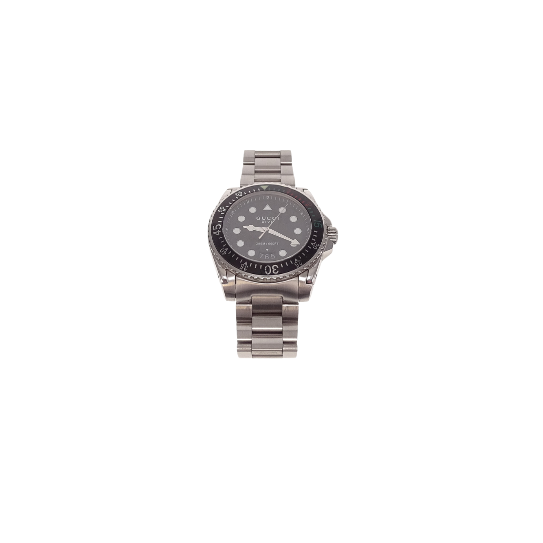 Gucci Stainless Steel Quartz Movement Mens Dive Watch