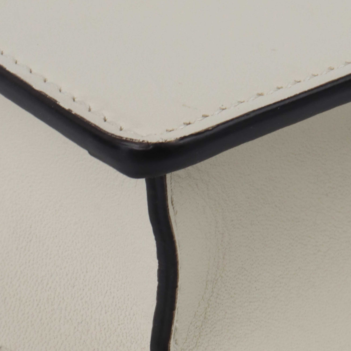 Gucci Mini White Sylvie Bag *