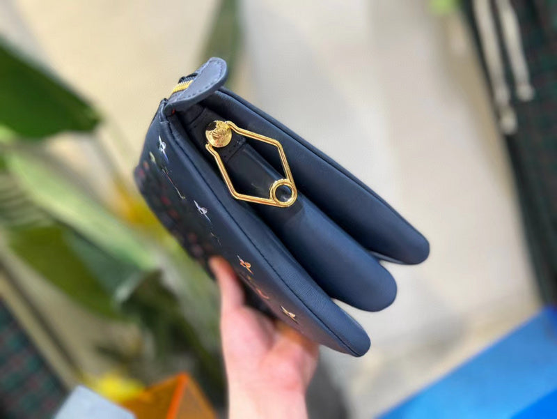 LOV2 Bags - Luxurious Bags  422