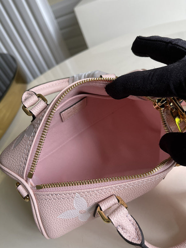 I W Fashion Lu-Vi bags - 17204