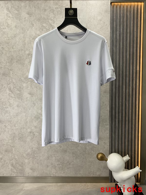 Moncler Luxury Cloth