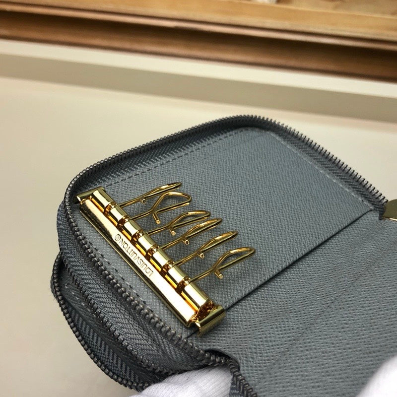 I W Fashion Lu-Vi bags - 10882
