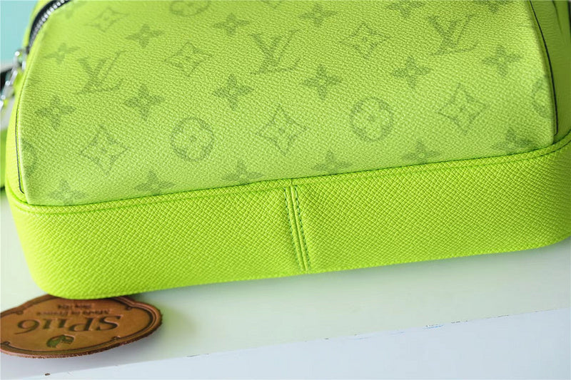 I W Fashion Lu-Vi bags - 9901