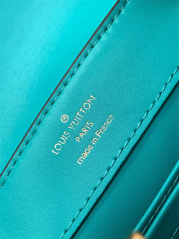 PHA - LOV Bags - 539