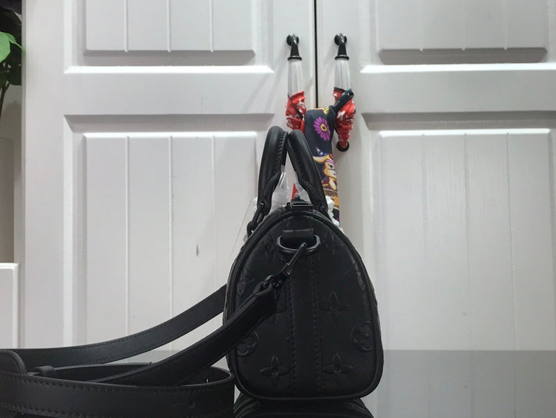 I W Fashion Lu-Vi bags - 17418