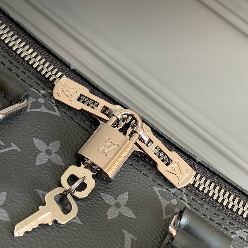 I W Fashion Lu-Vi bags - 17004